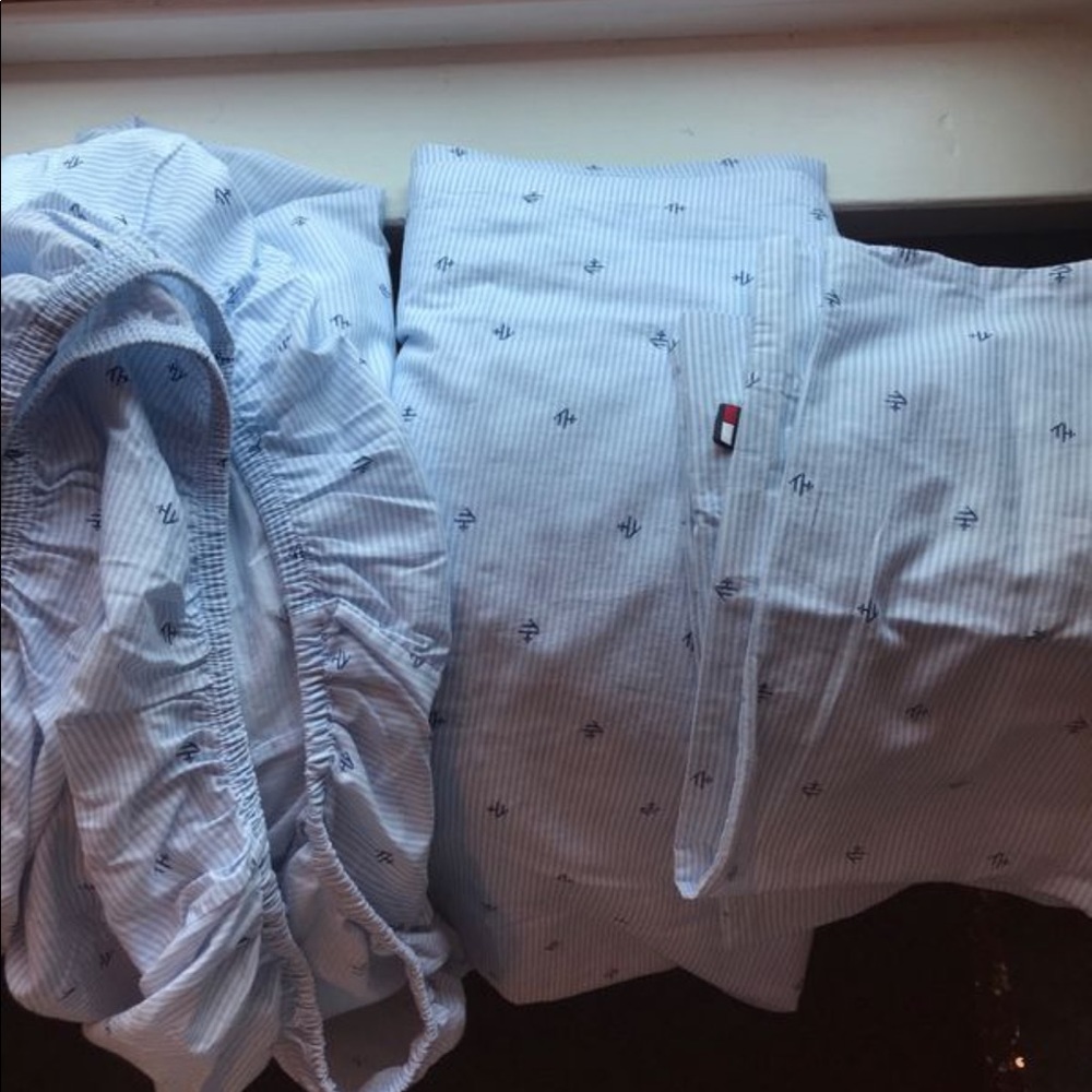 Tommy Hilfiger Long Twin sheets